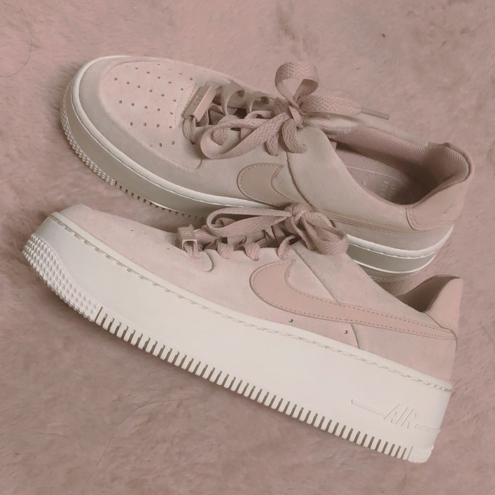 New with Tags Dusty Pink Platform Air Force 1s